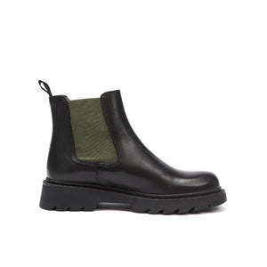 Chelsea boot black