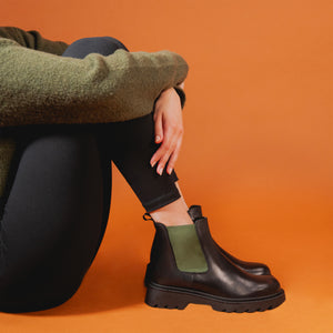 Chelsea boot black