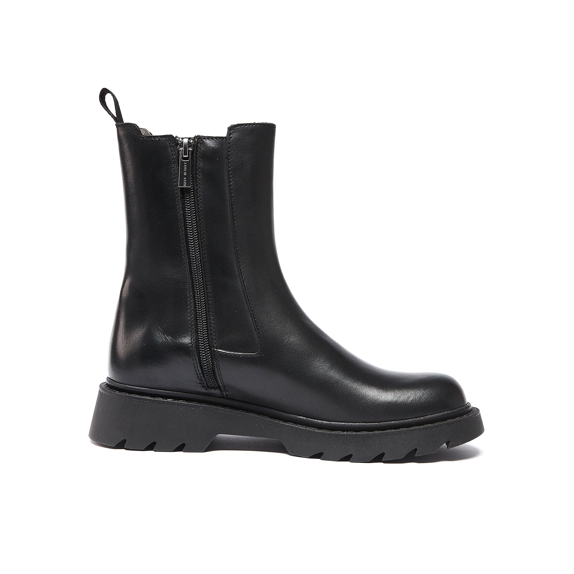 Chelsea boot black