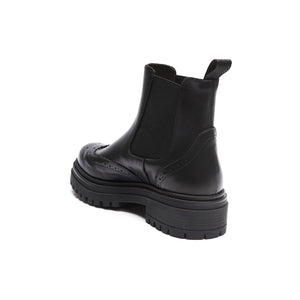 Wing cap chelsea boot black