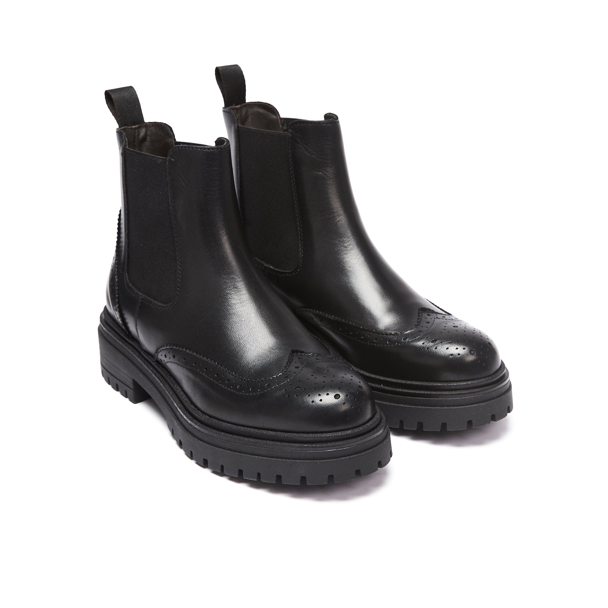 Wing cap chelsea boot black