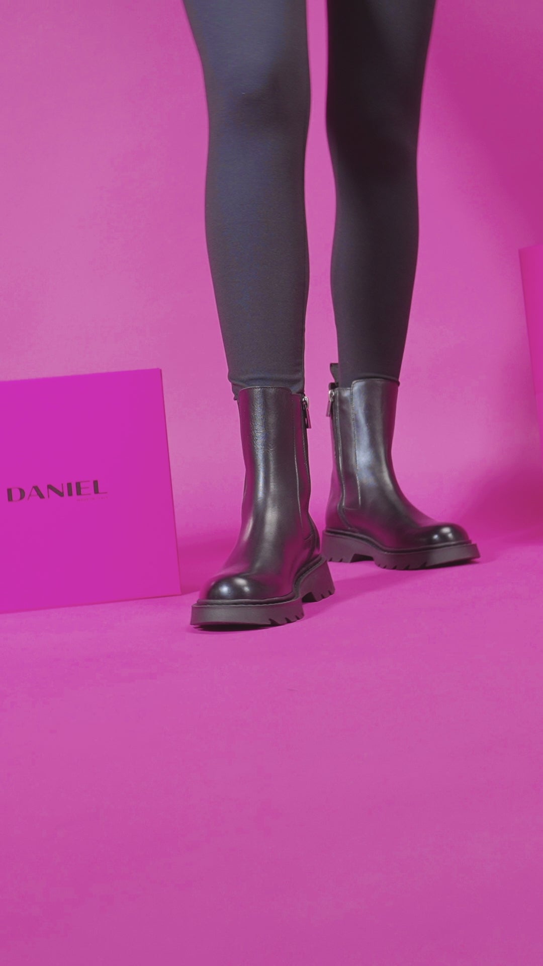 Chelsea boot black