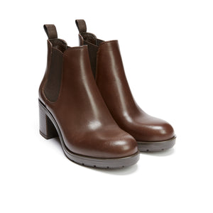 Heeled plain chelsea boot dark brown