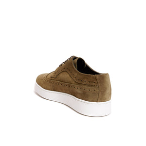 Wing cap sneaker brown