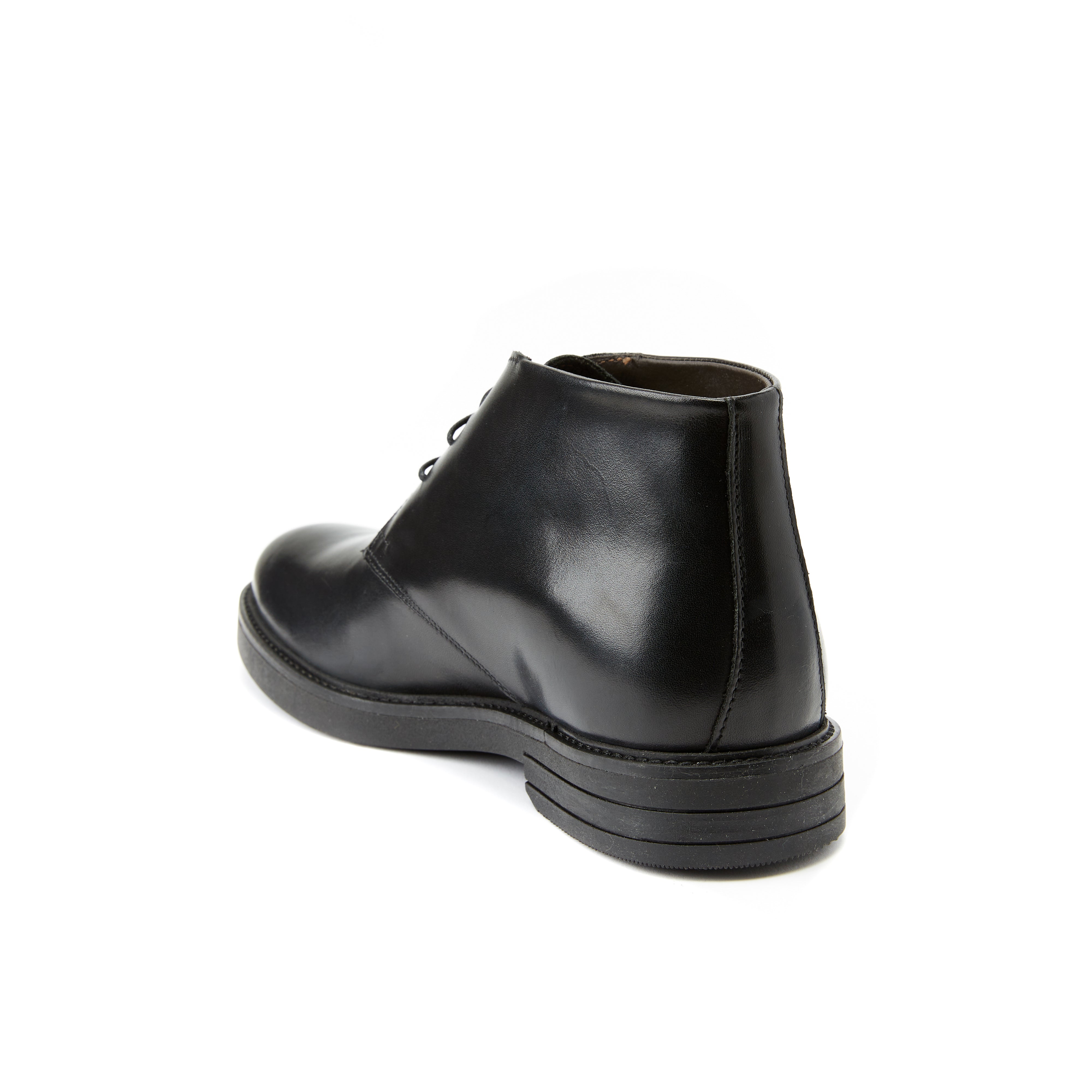 Plain chukka boot black