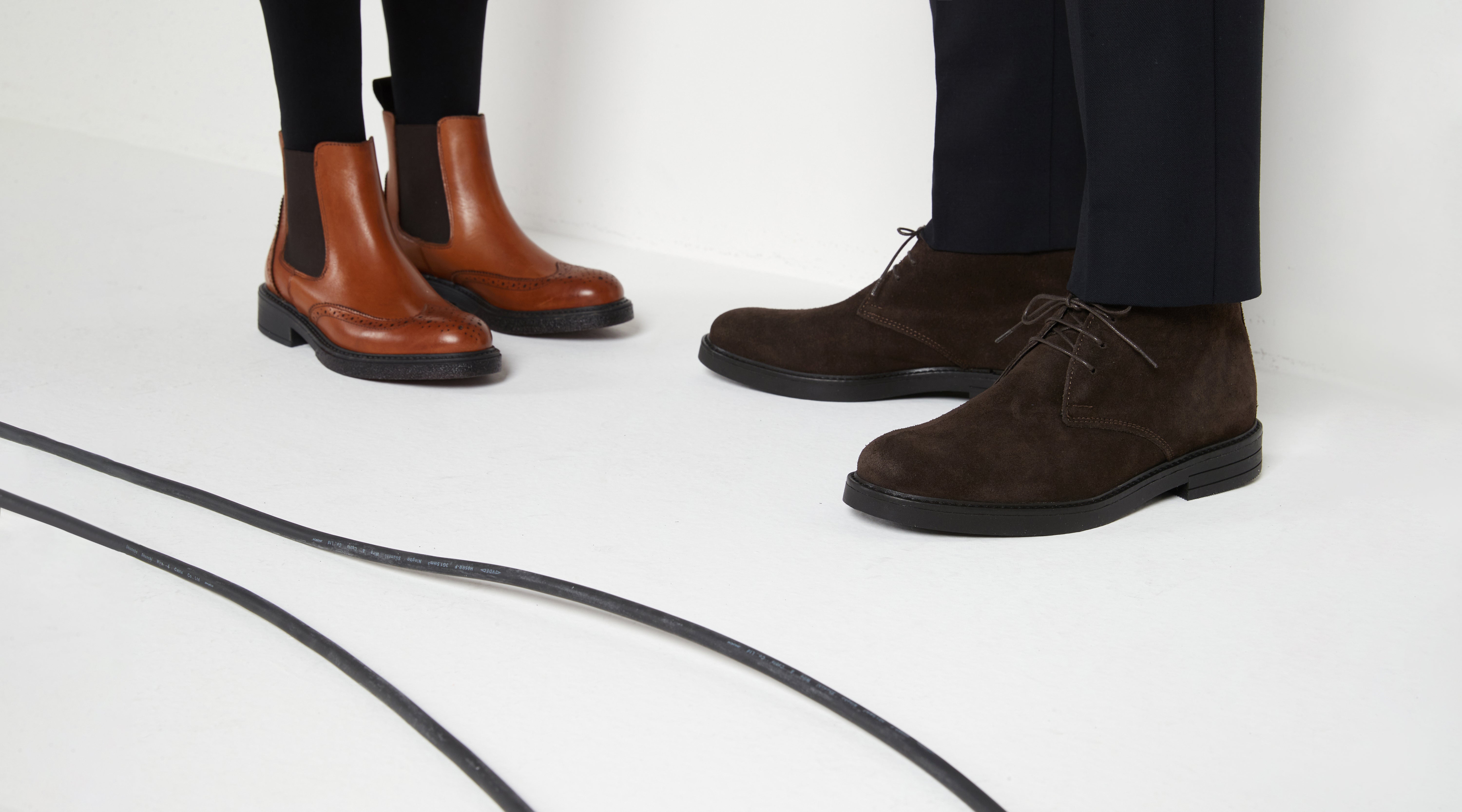 Plain chukka boot dark brown