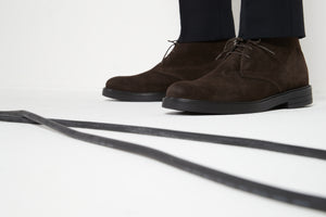 Plain chukka boot dark brown