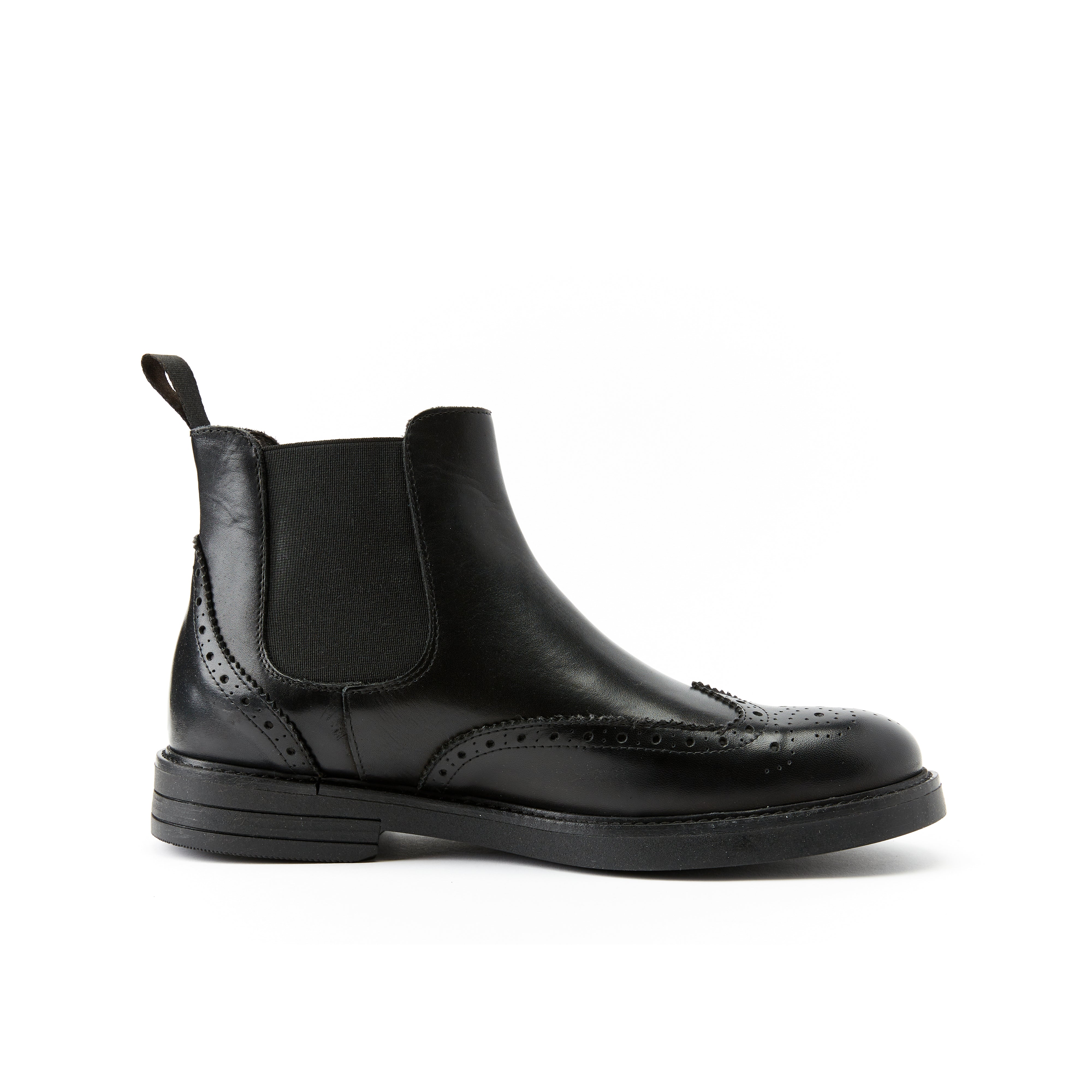 Wing cap chelsea boot black