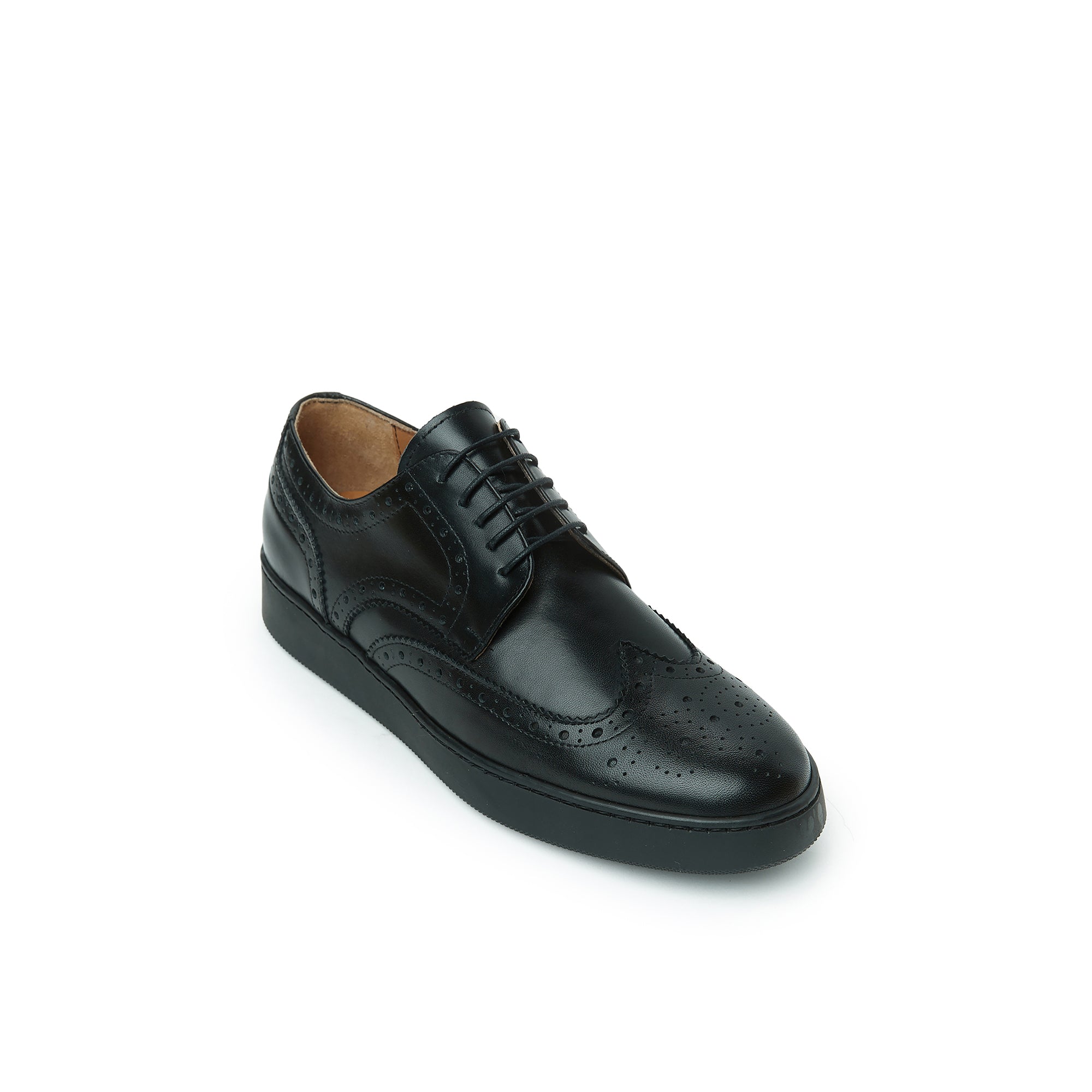 Wing cap sneaker black