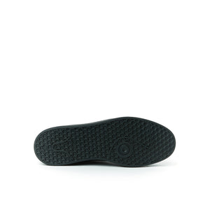Wing cap sneaker black