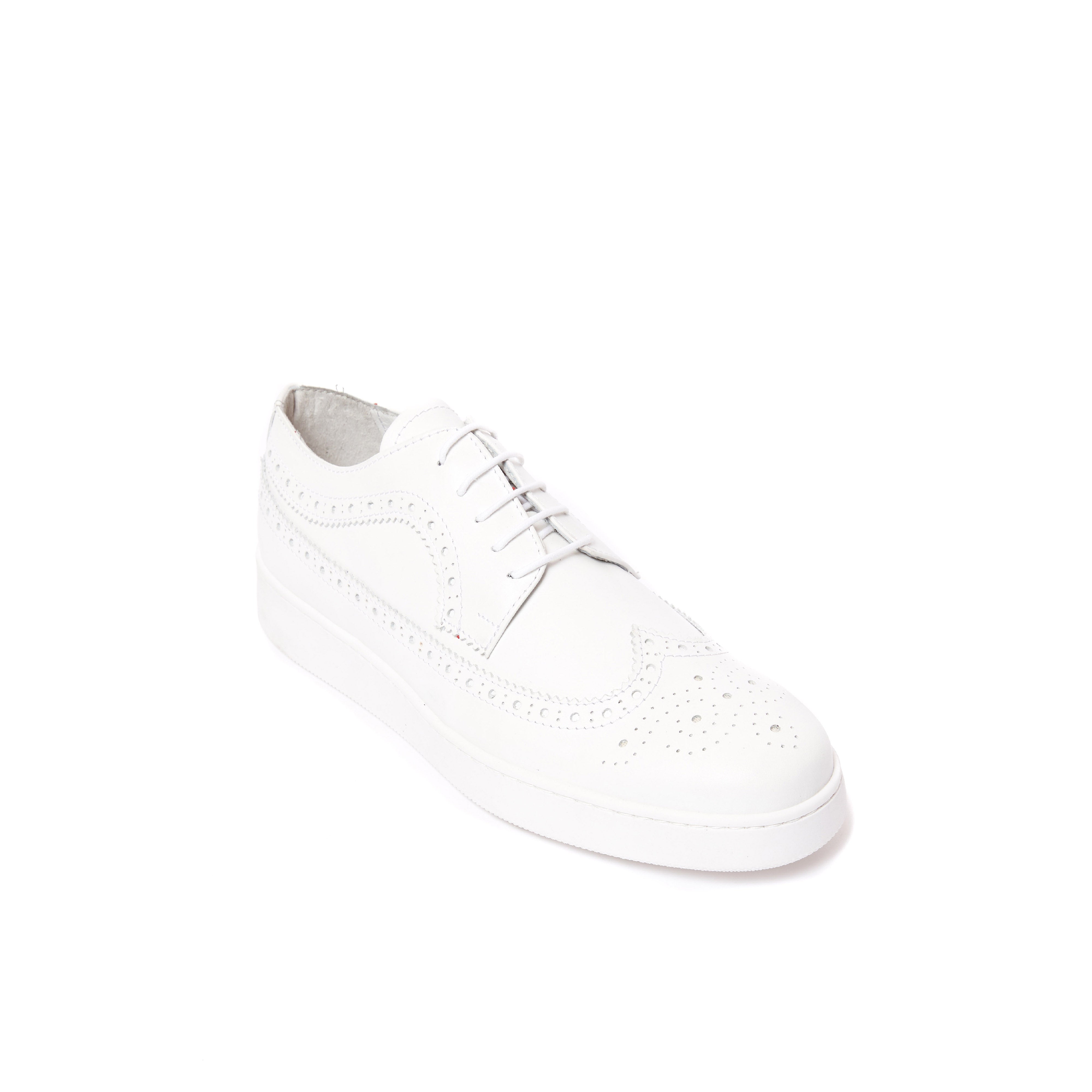 Wing cap sneaker white