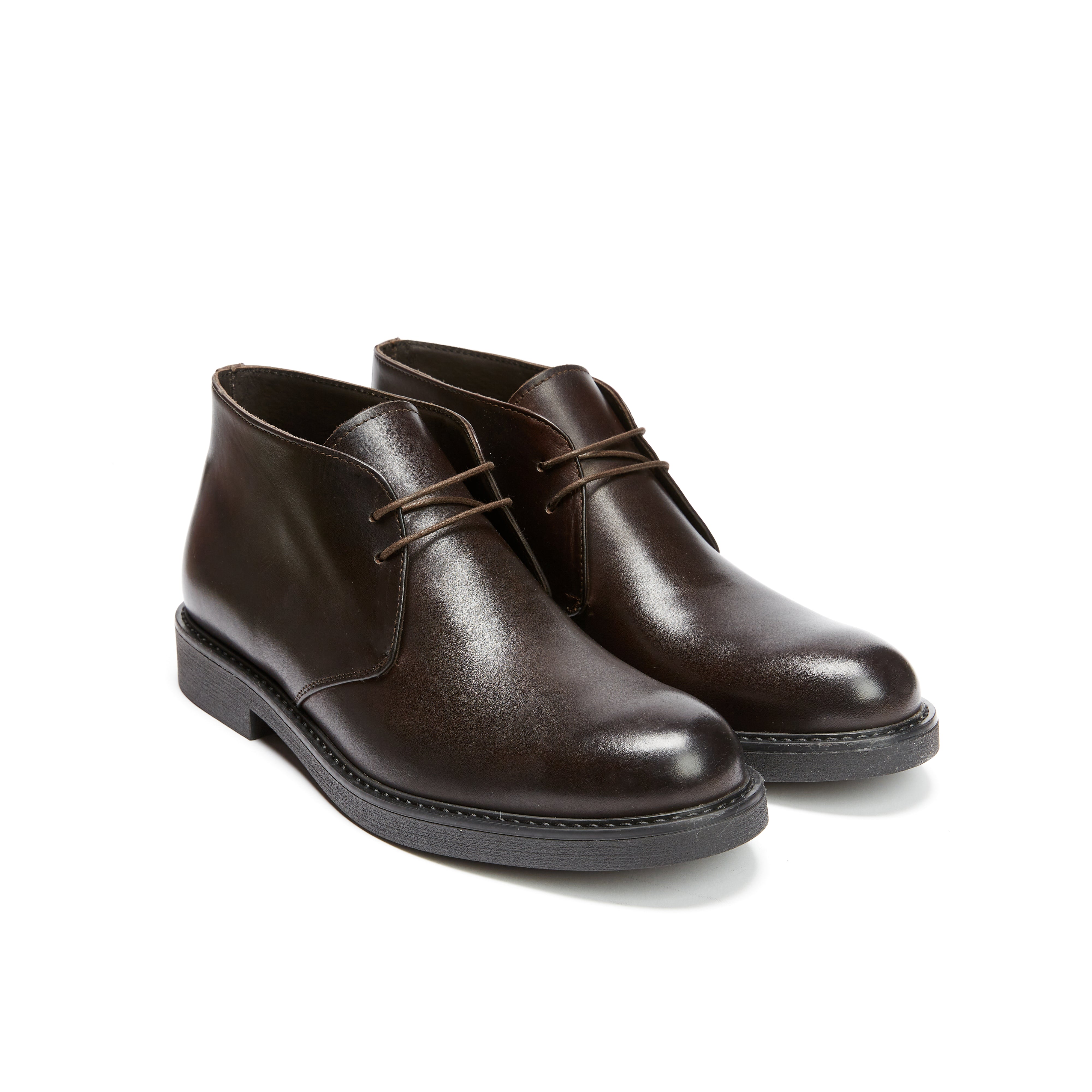 Chukka boot dark brown