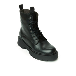 Lace-Up ankle boot black