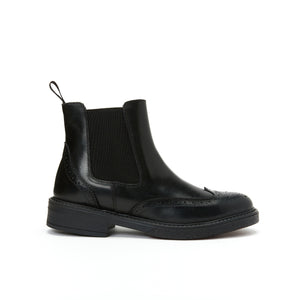 Wing cap chelsea boot black