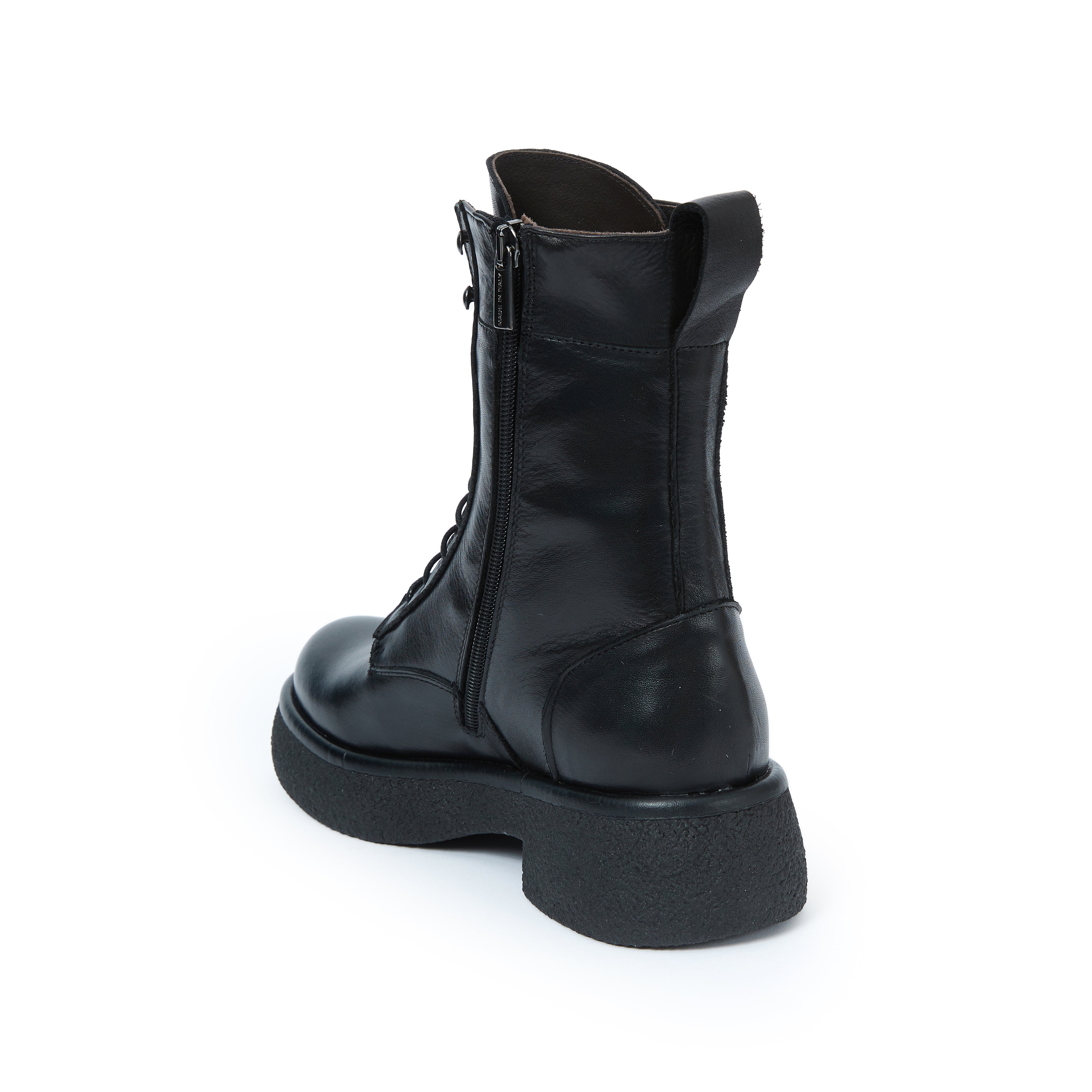 Lace-Up boot black